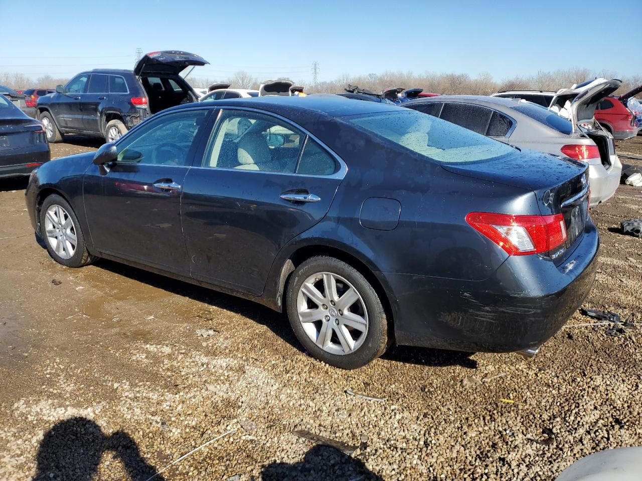 2009 Lexus ES - Image 2