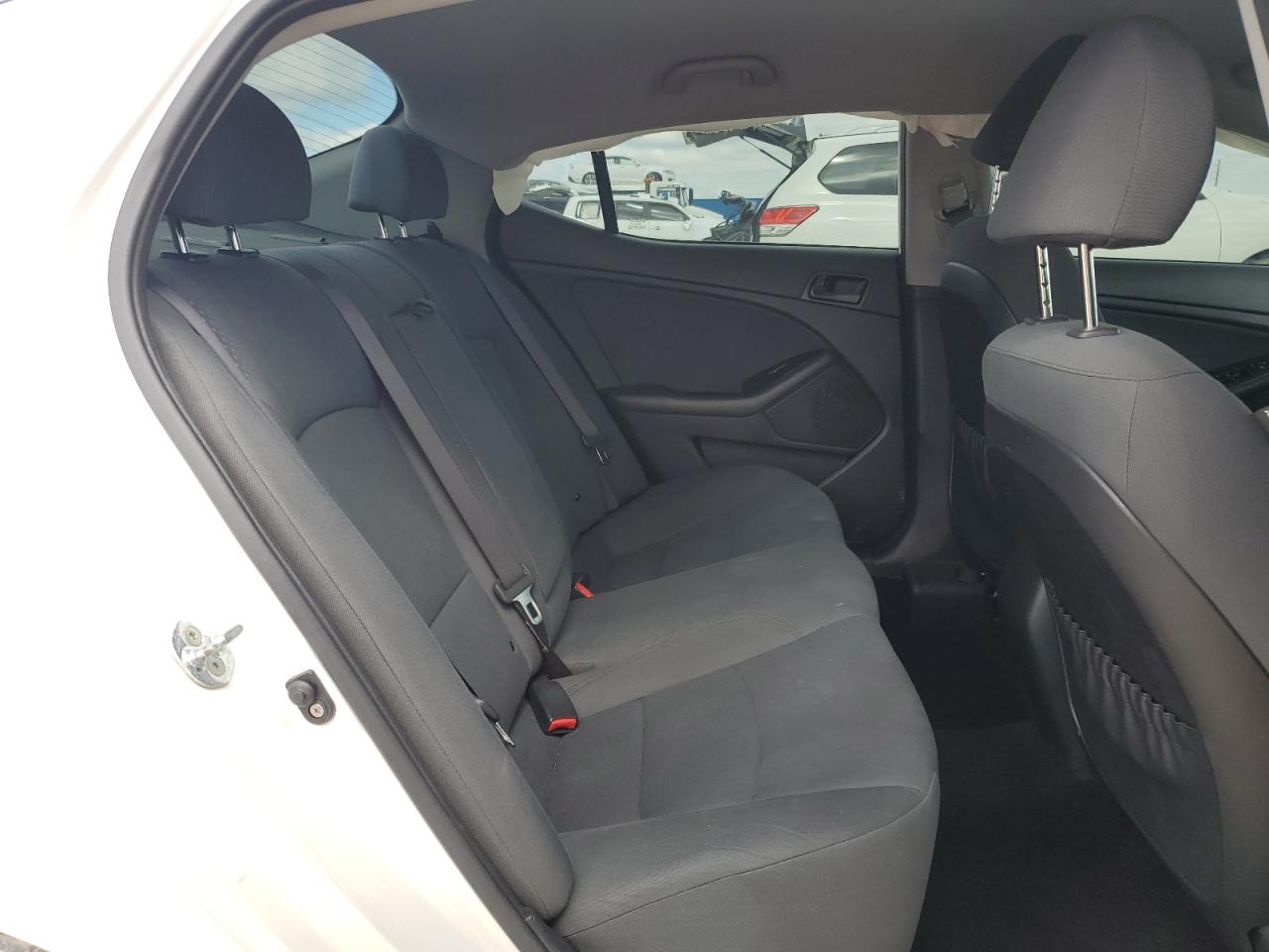 2015 Kia Optima - Image 11