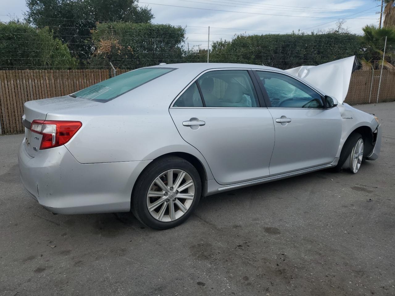 2013 Toyota Camry - Image 3