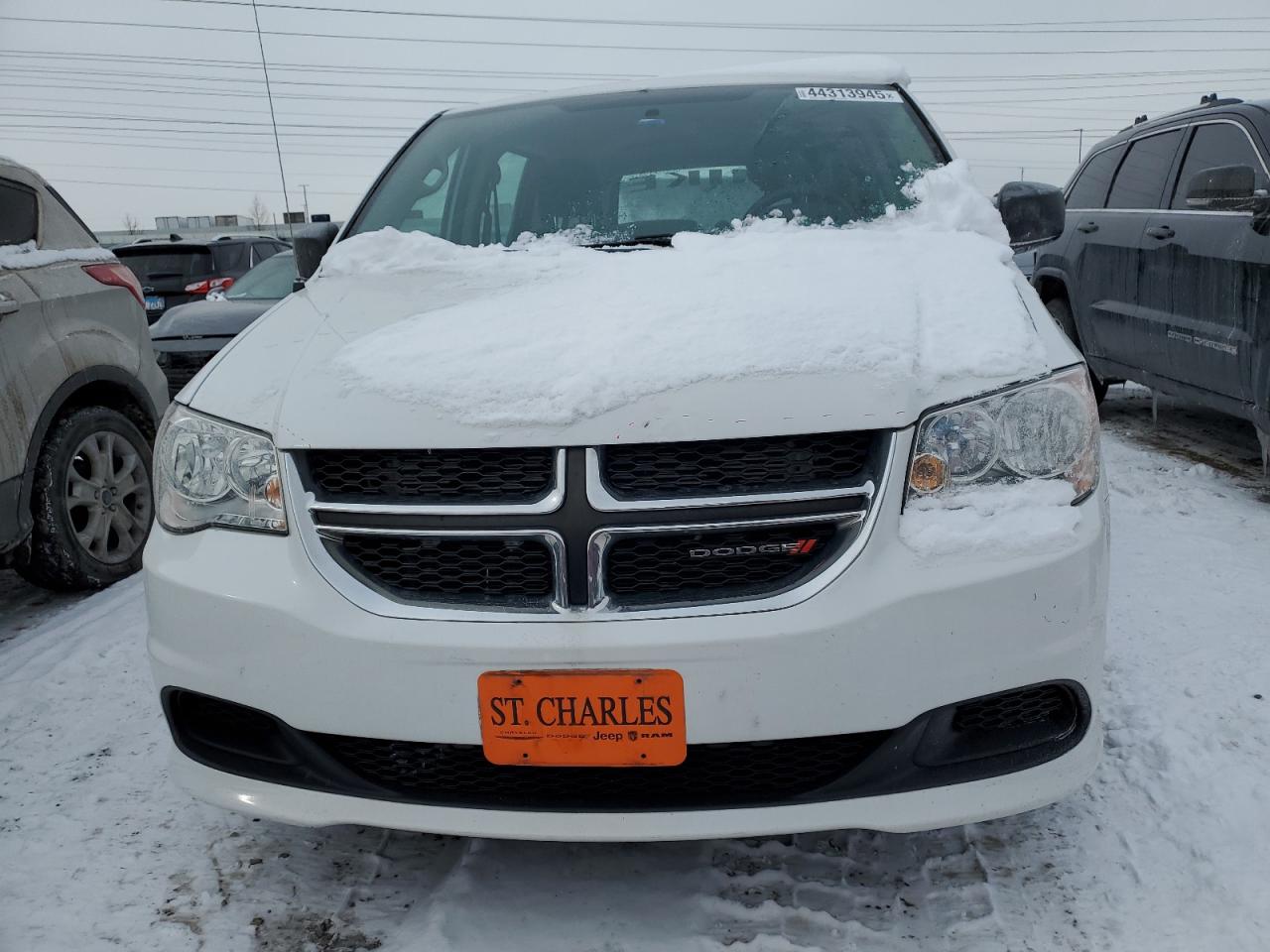 2015 Dodge Caravan - Image 5