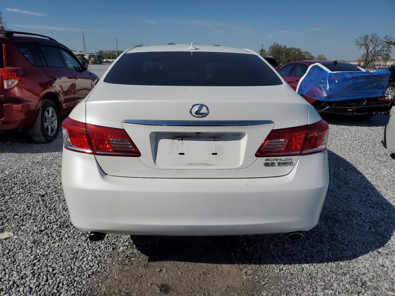 2012 Lexus ES - Image 6