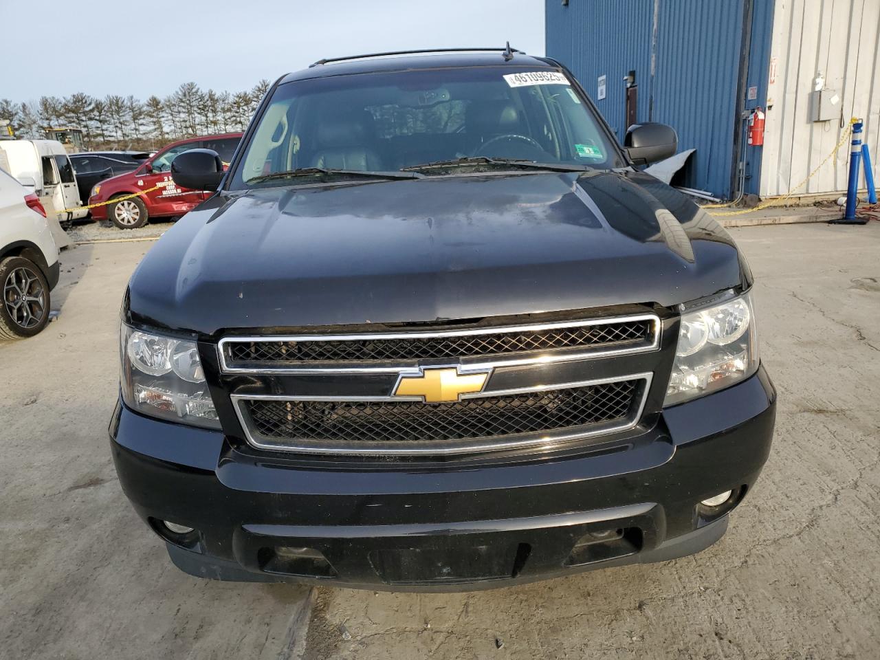2012 Chevrolet Suburban - Image 5