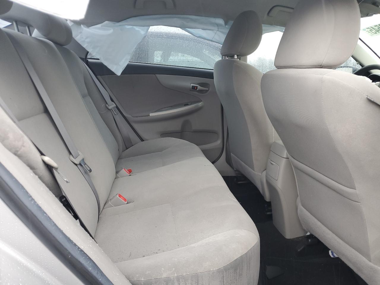 2011 Toyota Corolla - Image 10