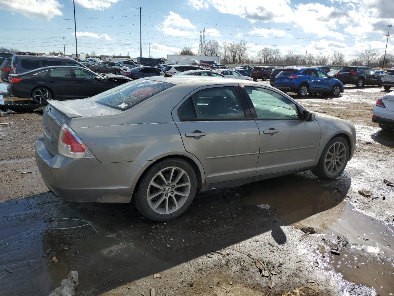 2009 Ford Fusion - Image 3