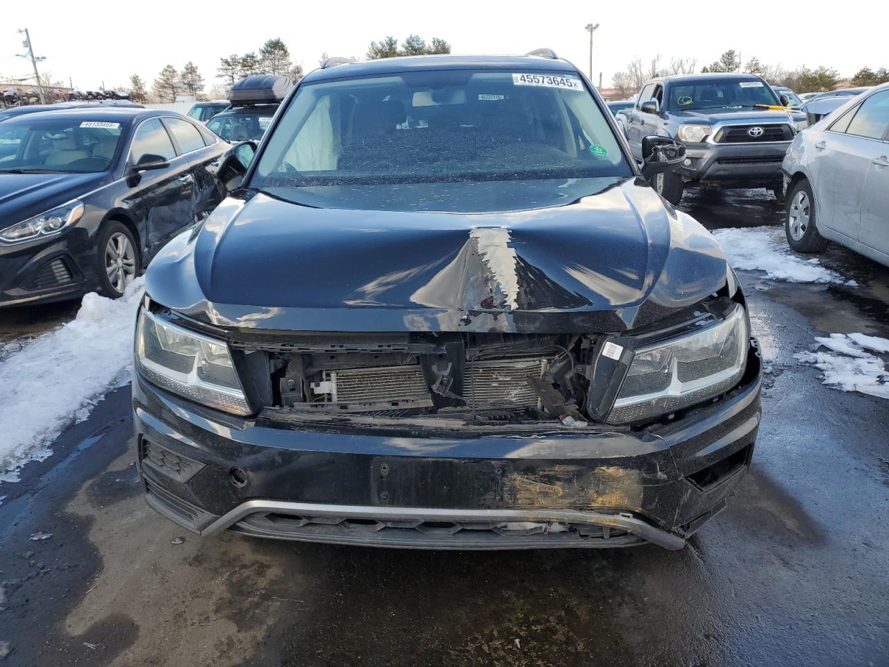 2018 Volkswagen Tiguan - Image 5