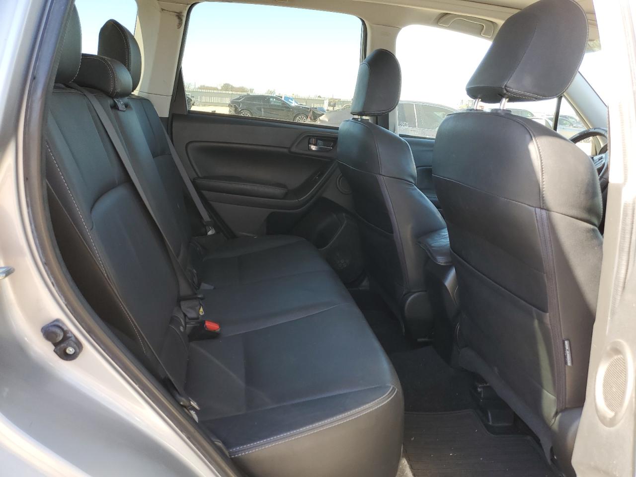 2014 Subaru Forester - Image 11