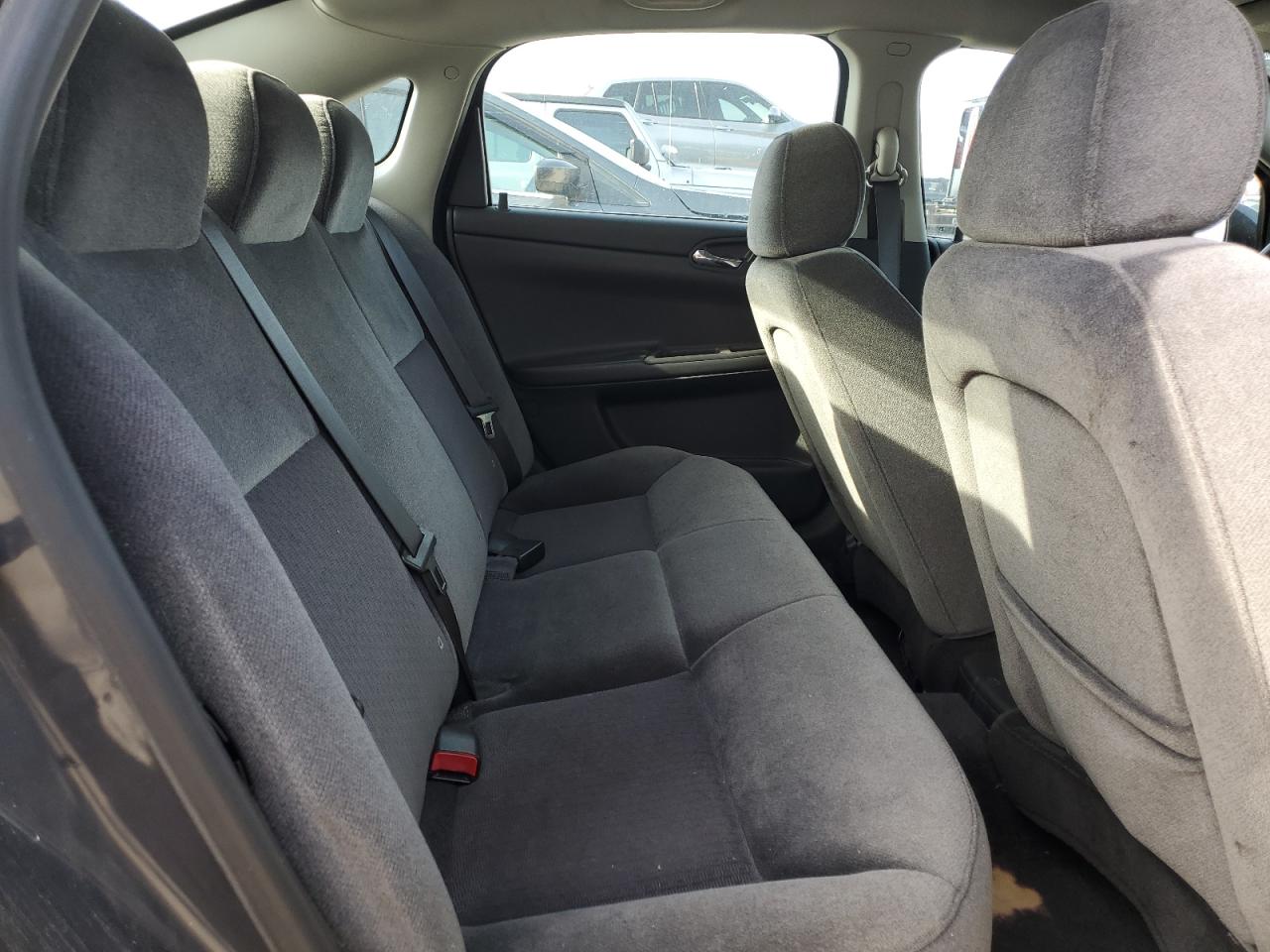 2008 Chevrolet Impala - Image 10