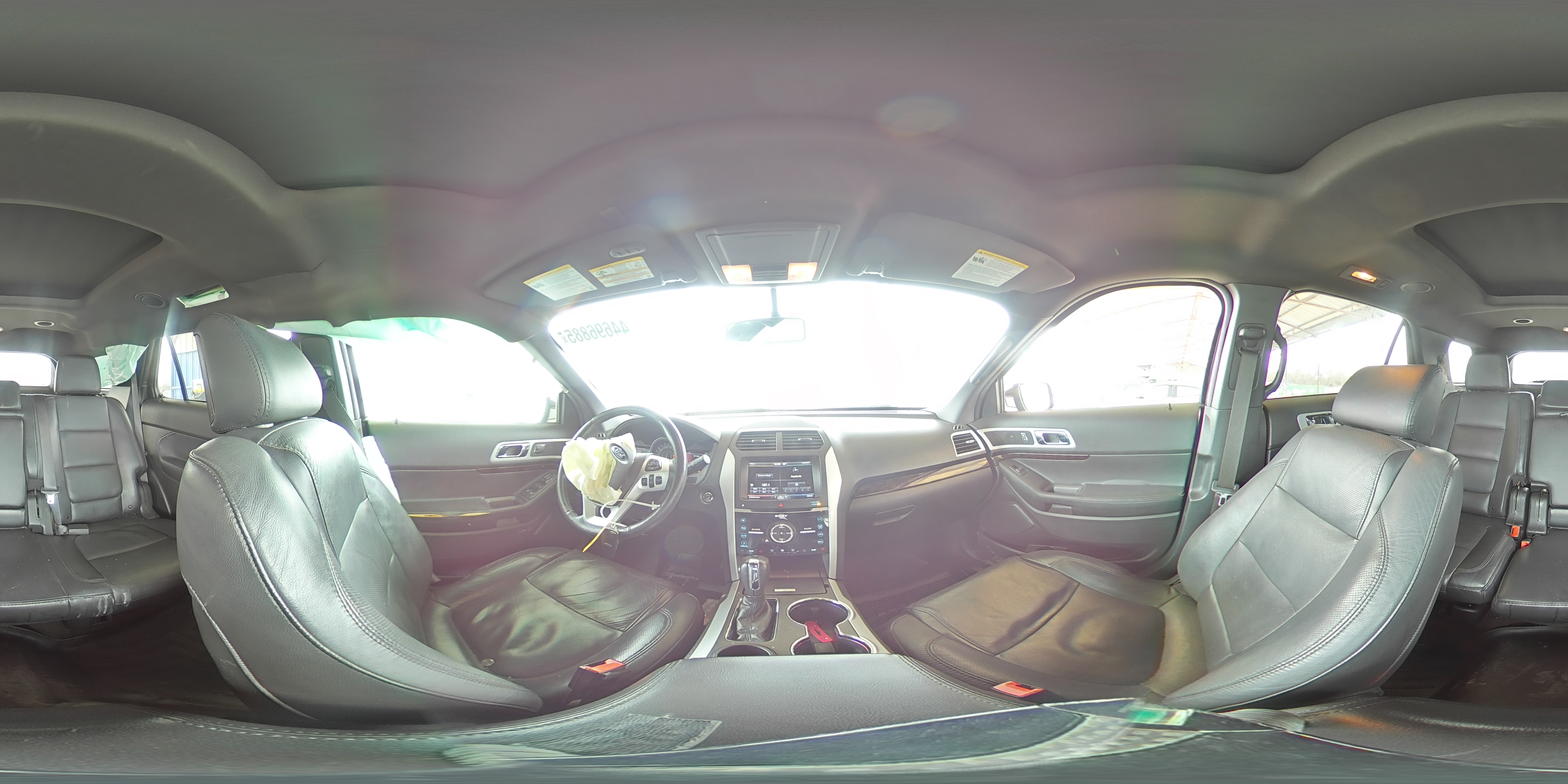2015 Ford Explorer - Image 13