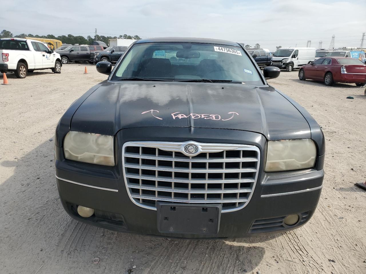 2009 Chrysler 300 - Image 5