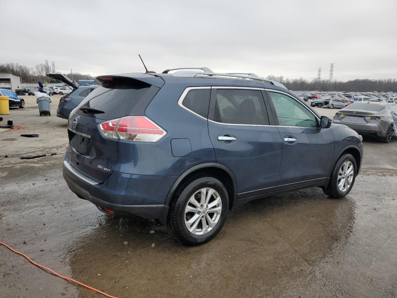 2016 Nissan Rogue - Image 3