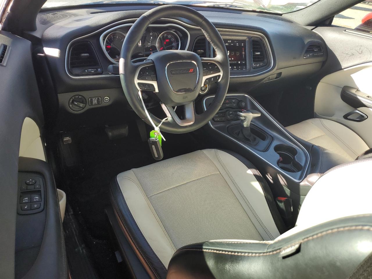 2018 Dodge Challenger - Image 8