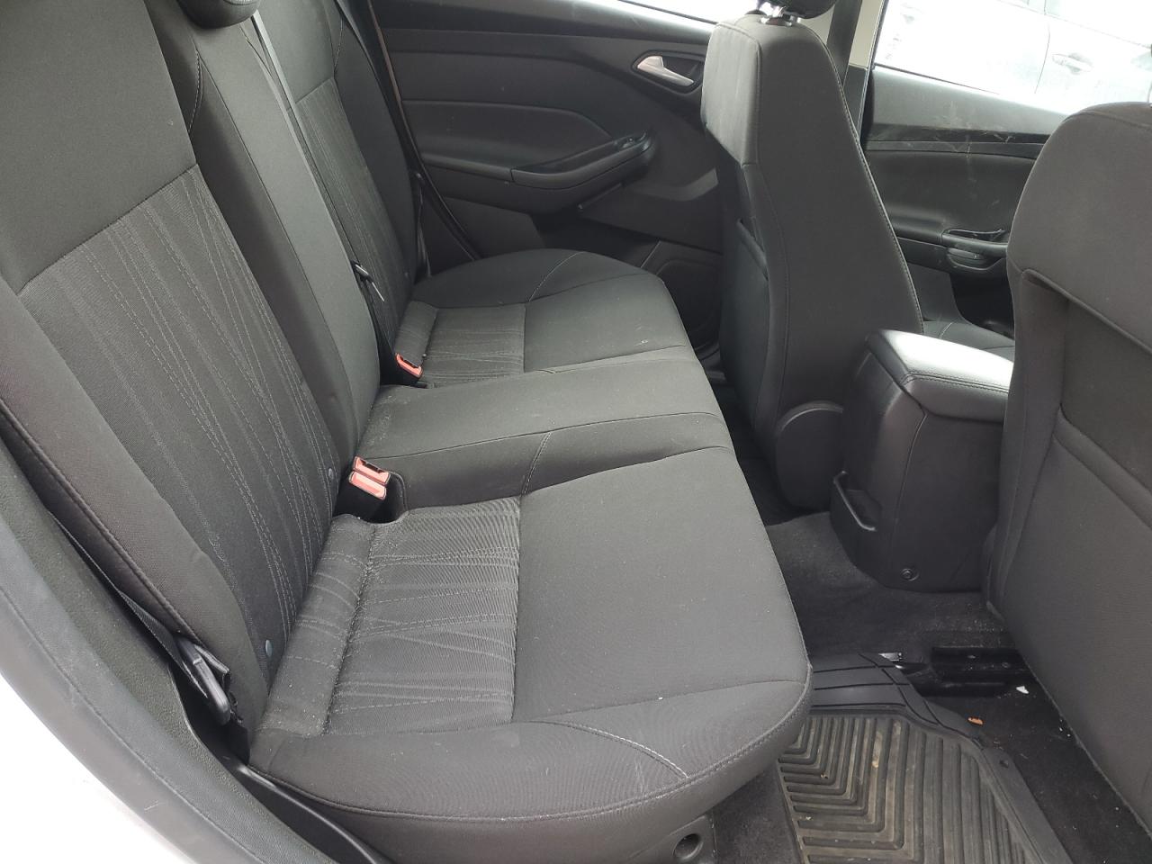 2017 Ford Focus - Image 10