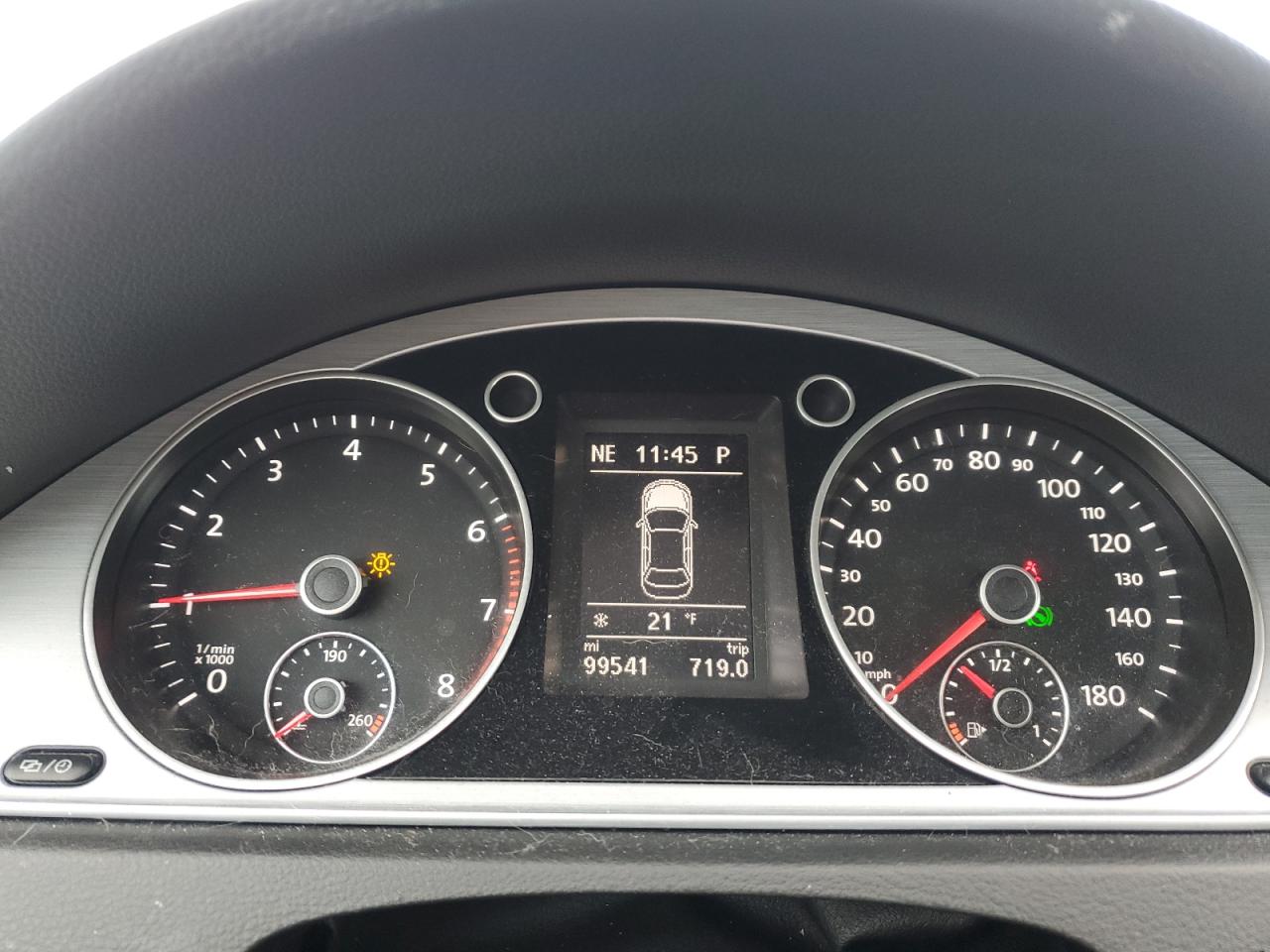 2013 Volkswagen Passat CC - Image 9