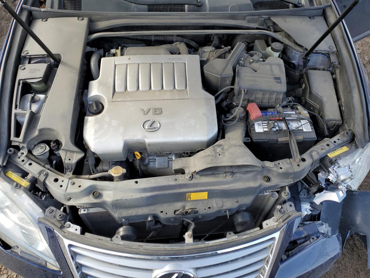 2011 Lexus ES - Image 11