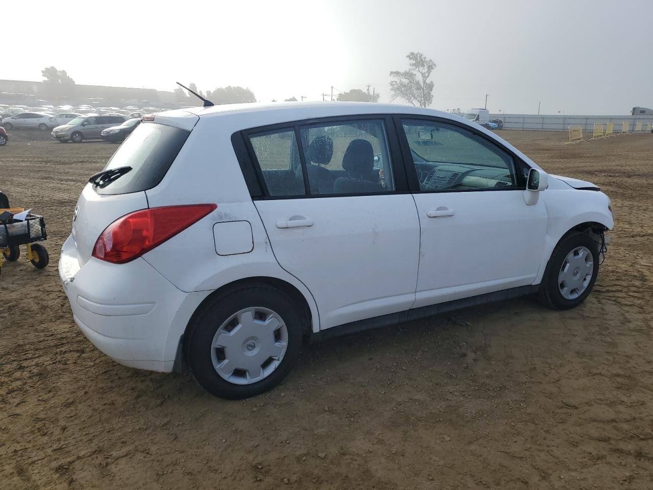 2010 Nissan Versa - Image 3