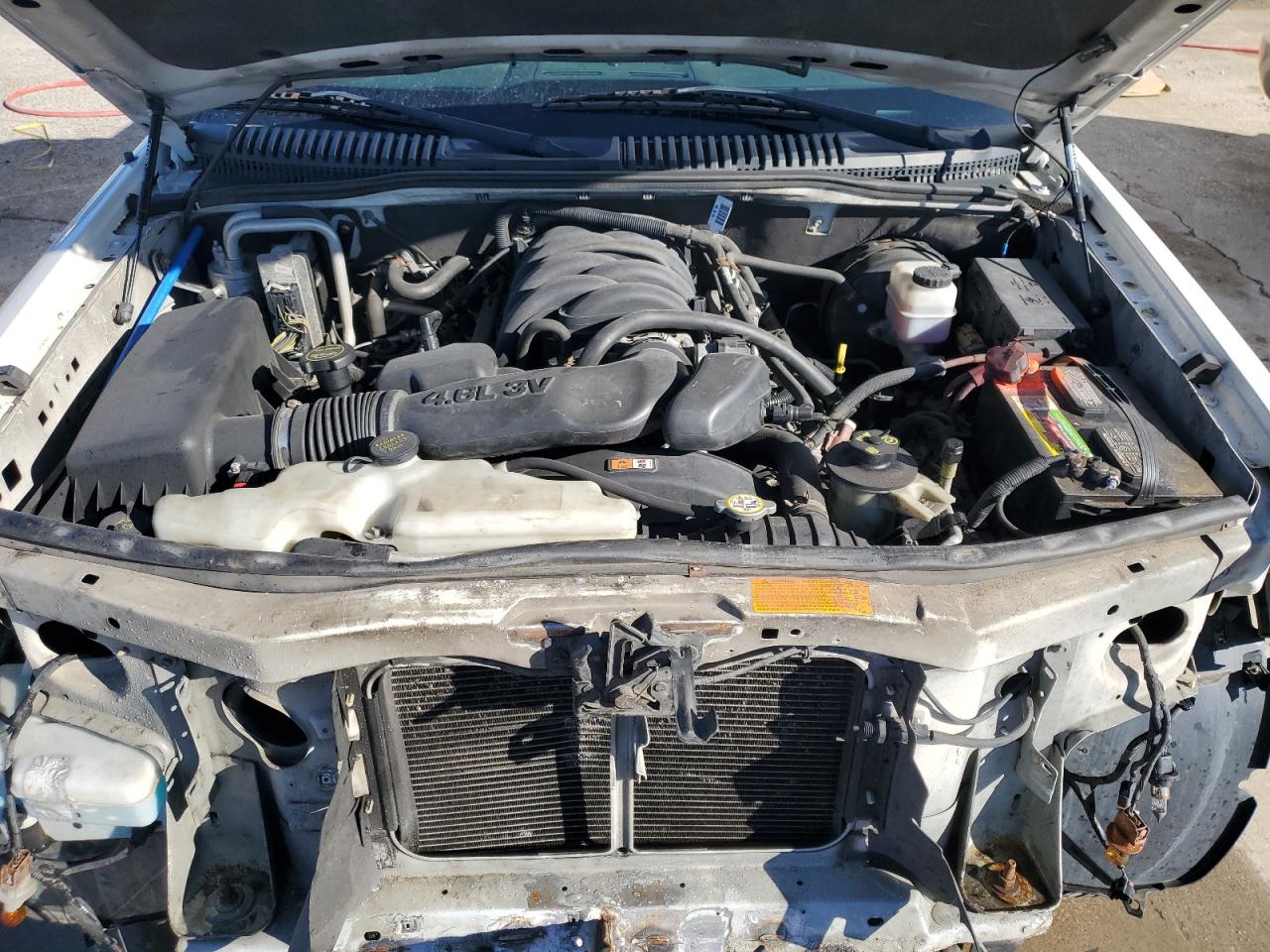 2008 Ford Explorer - Image 11
