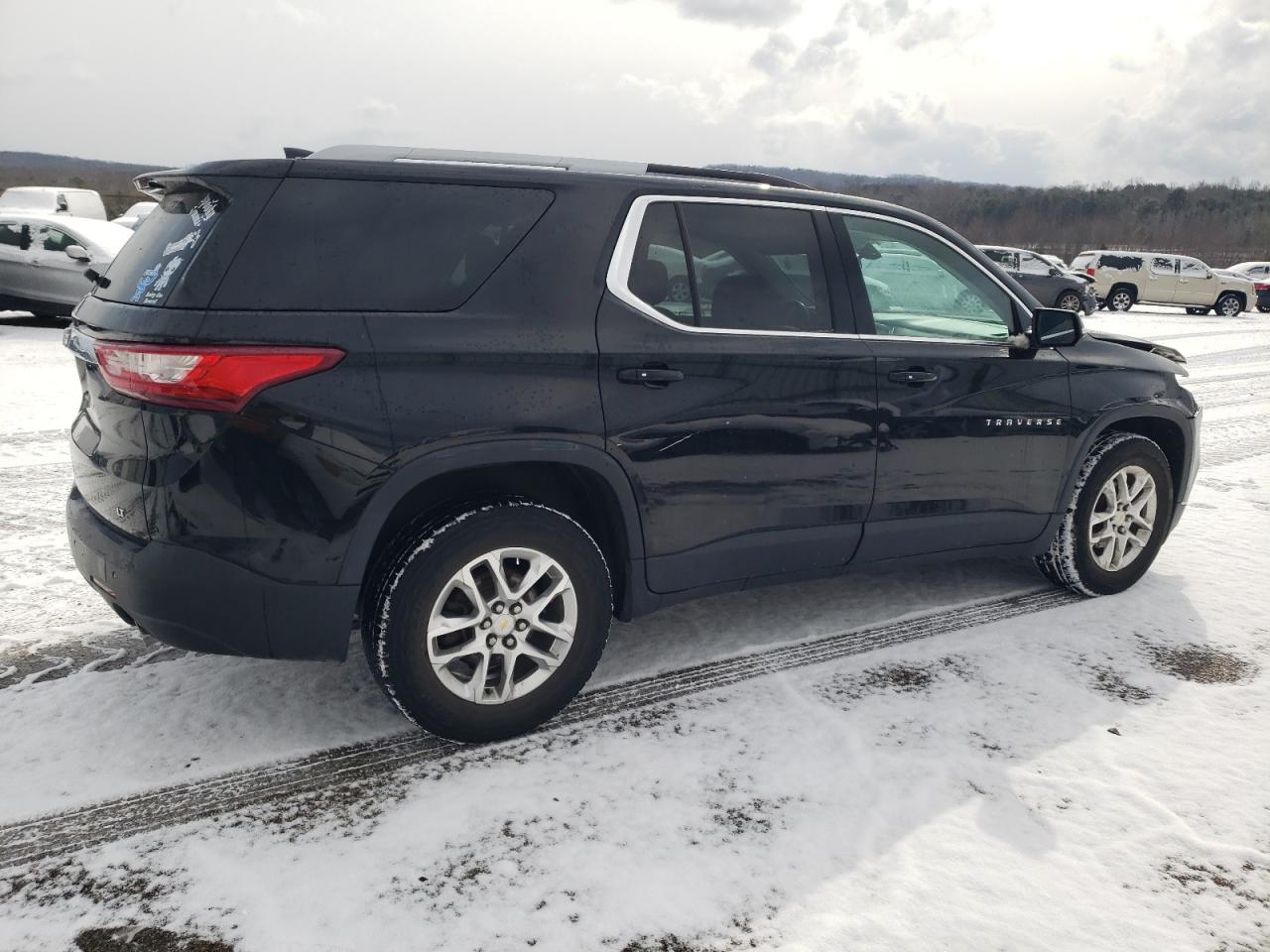 2018 Chevrolet Traverse - Image 3