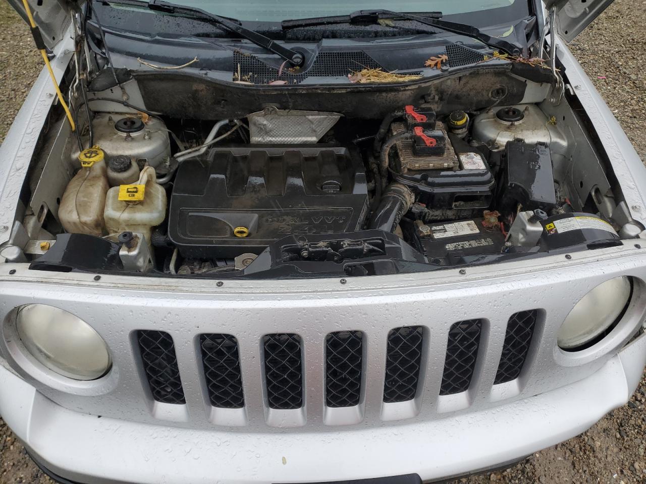 2012 Jeep Liberty (Patriot) - Image 12