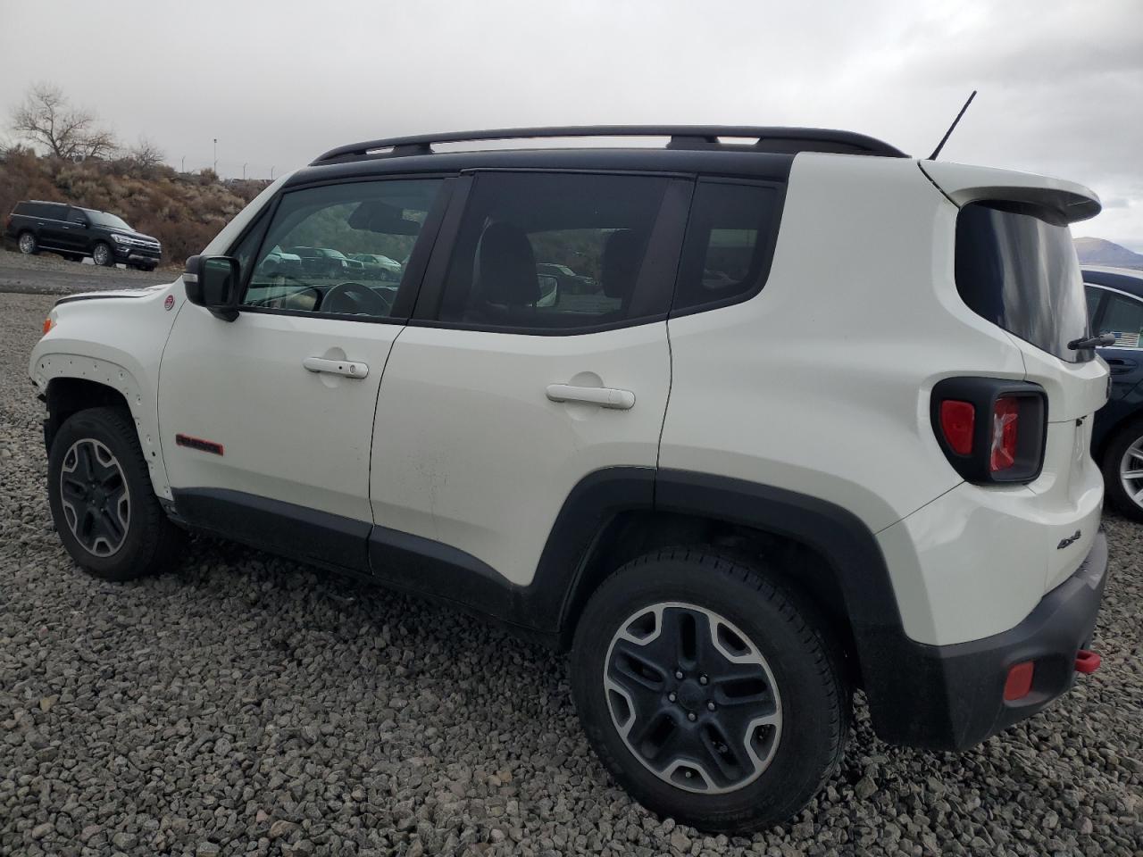 2016 Jeep Renegade - Image 2