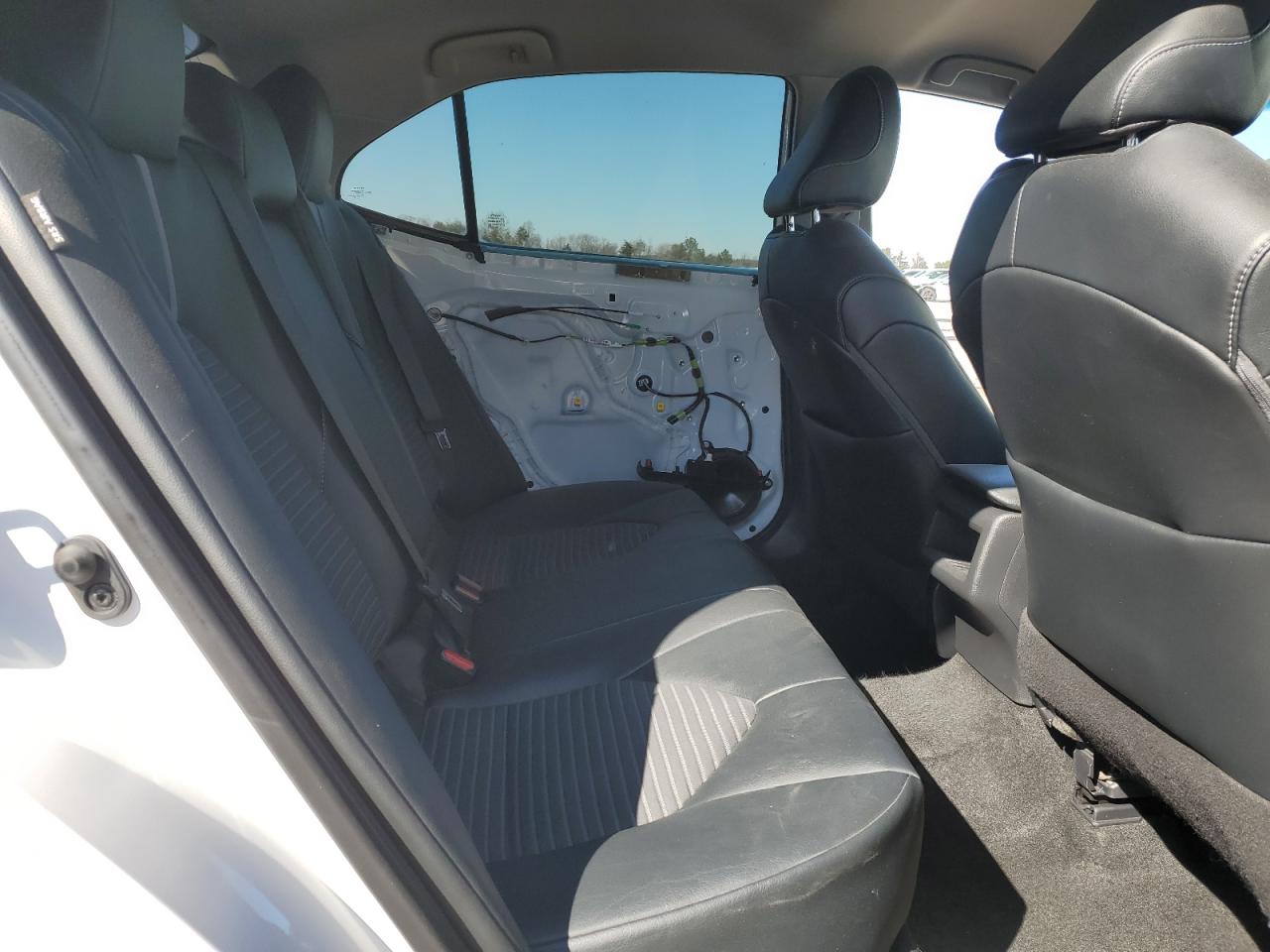 2020 Toyota Camry - Image 10