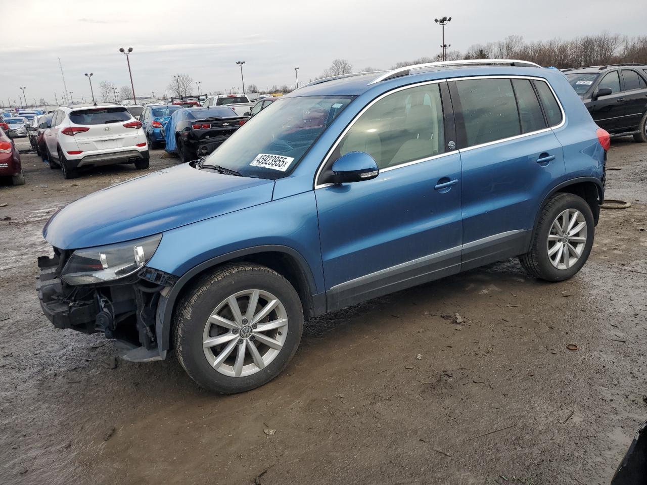 2017 Volkswagen Tiguan - Image 1