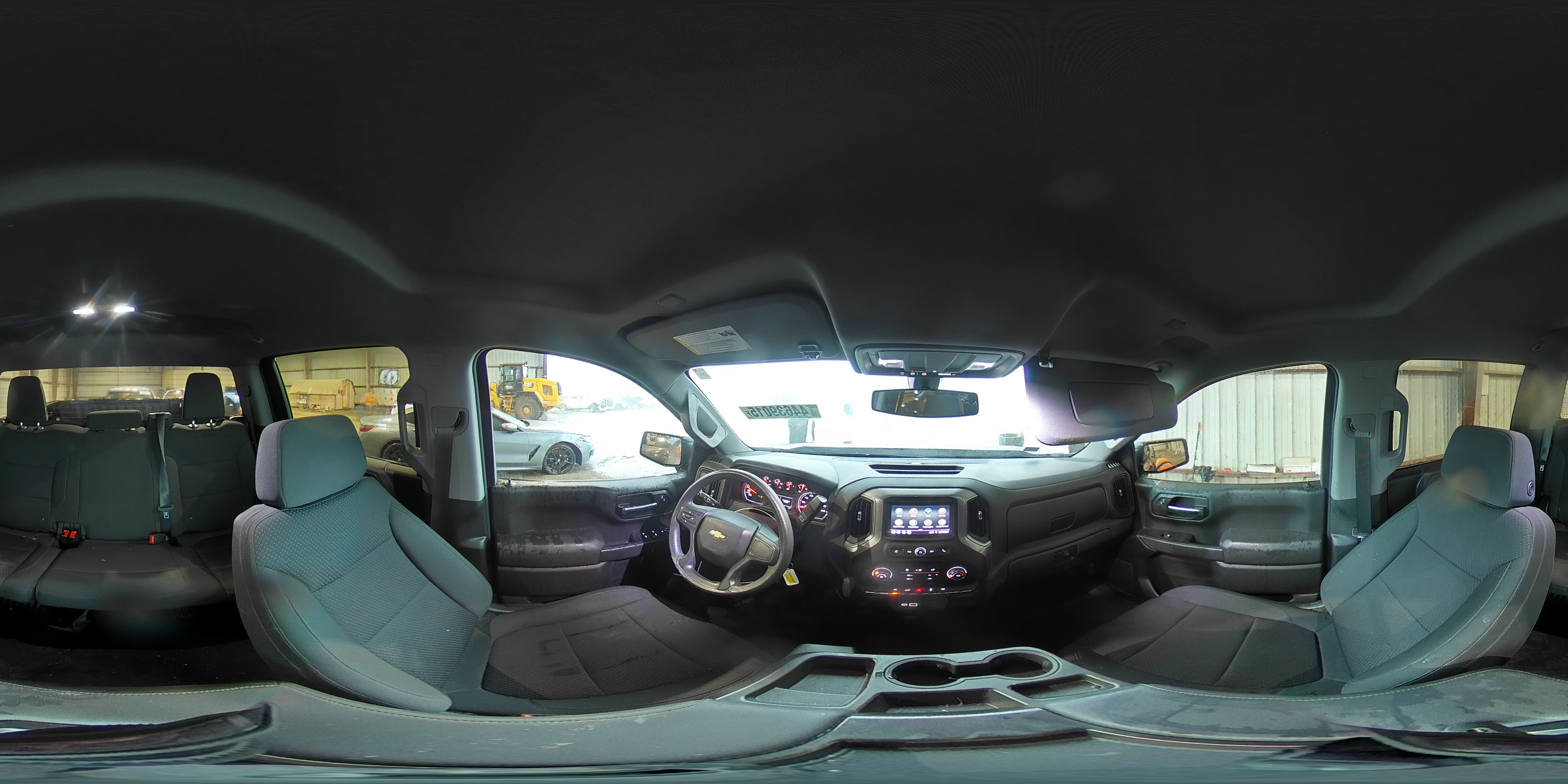 2022 Chevrolet Silverado - Image 13