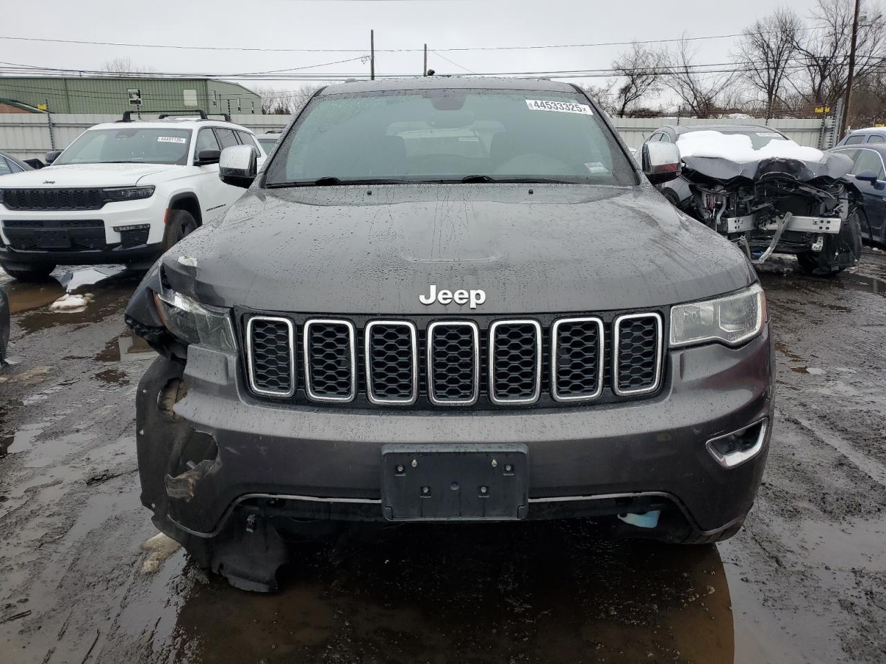 2018 Jeep Grand Cherokee - Image 5