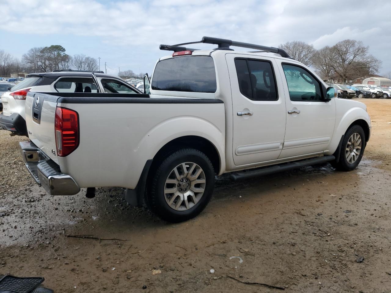 2009 Nissan Navara (Frontier) - Image 3
