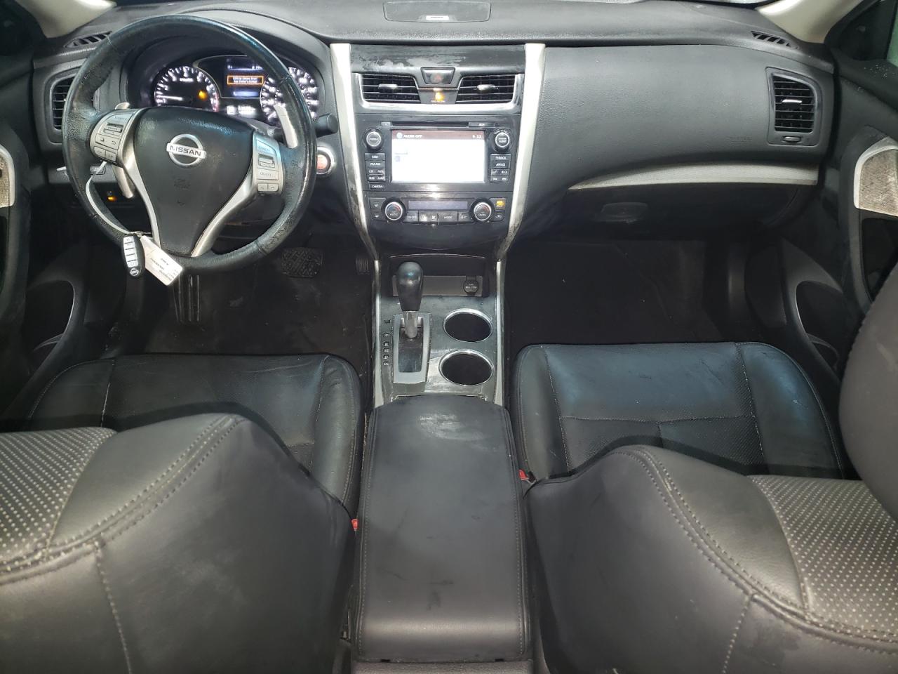 2015 Nissan Altima - Image 8