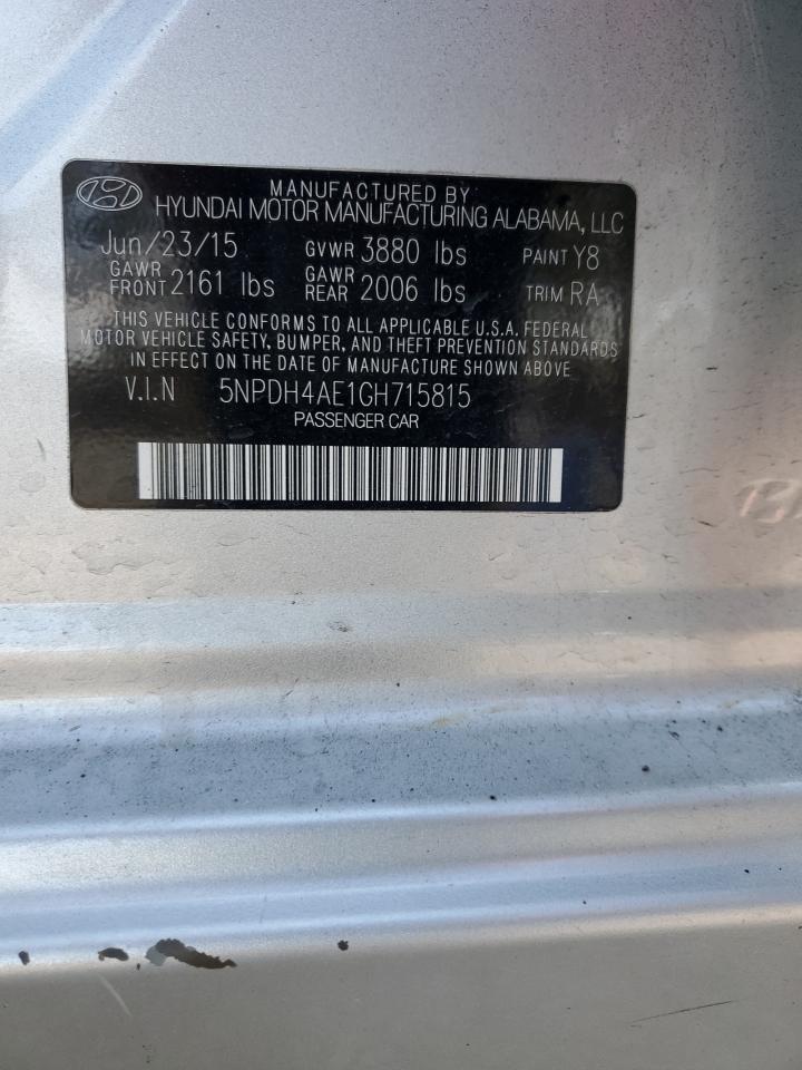 2016 Hyundai Elantra - Image 12