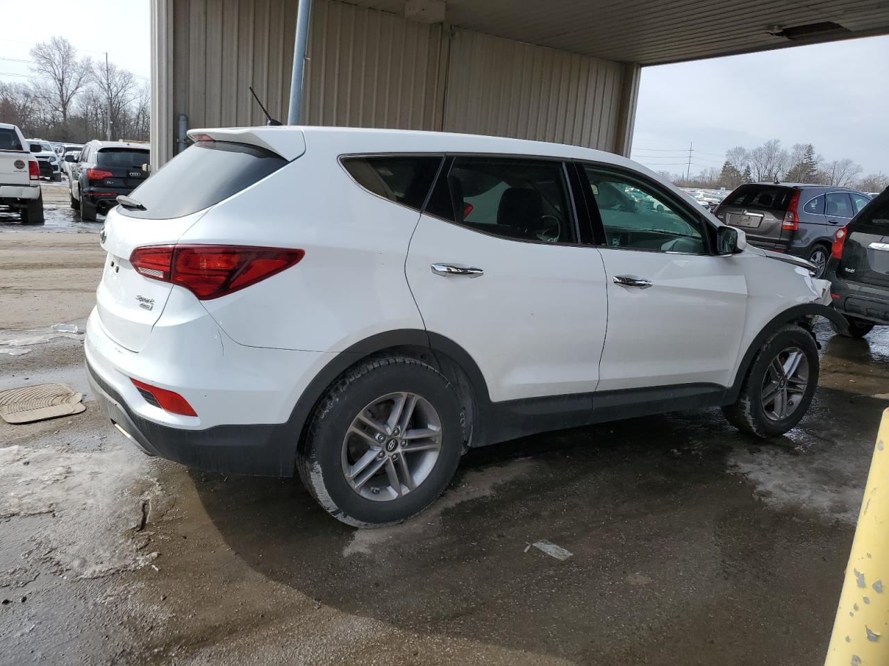 2018 Hyundai Santa Fe - Image 3