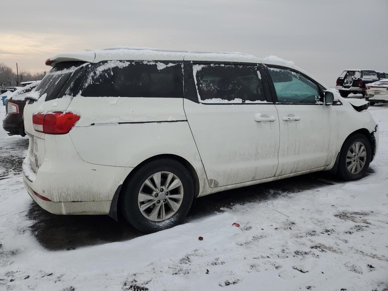 2016 Kia Sedona - Image 3