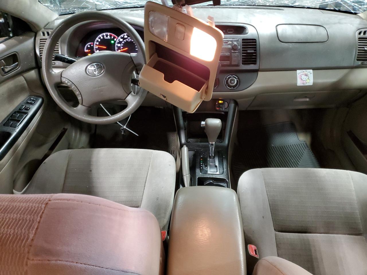 2005 Toyota Camry - Image 8