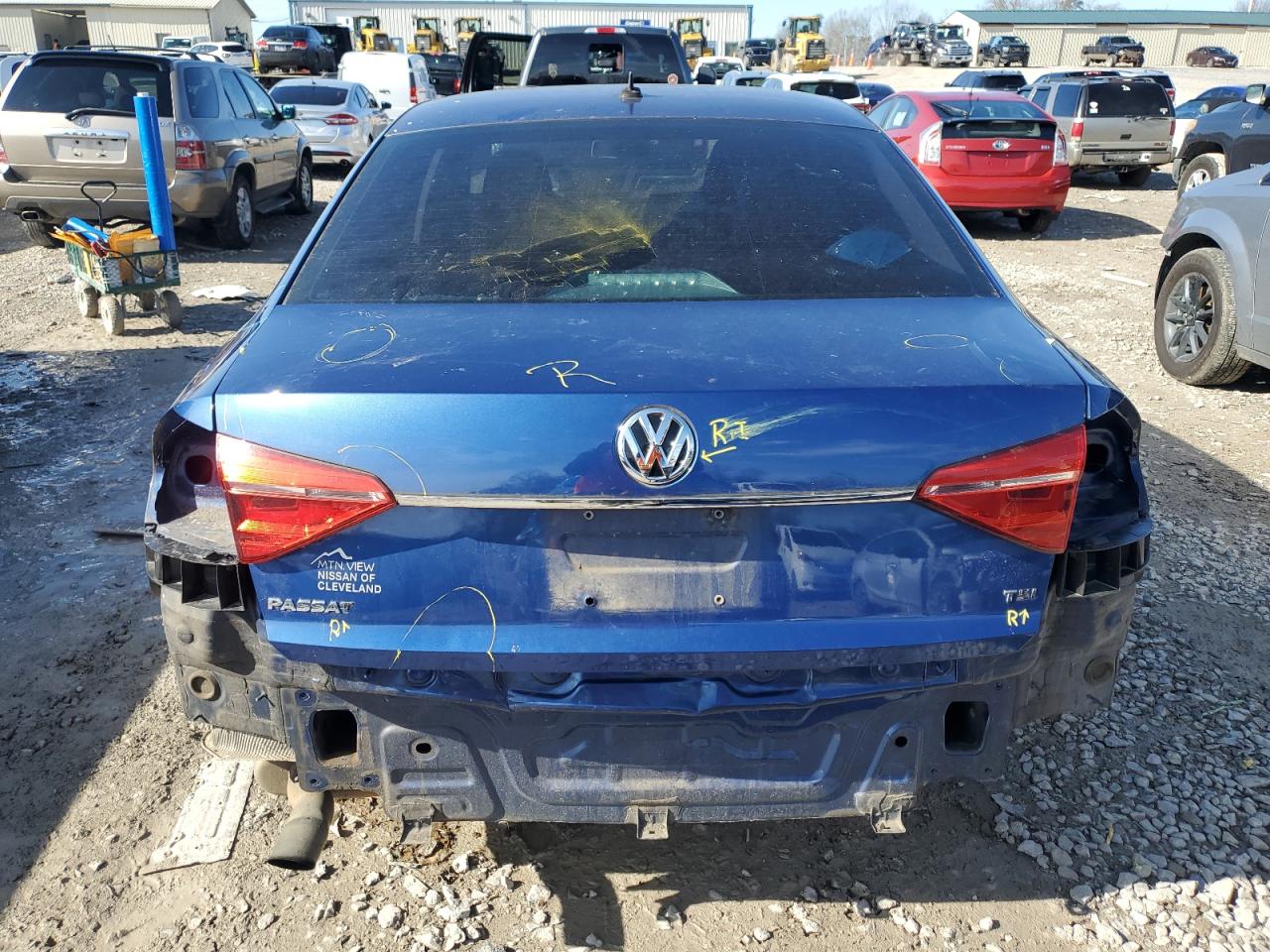 2016 Volkswagen Passat - Image 6