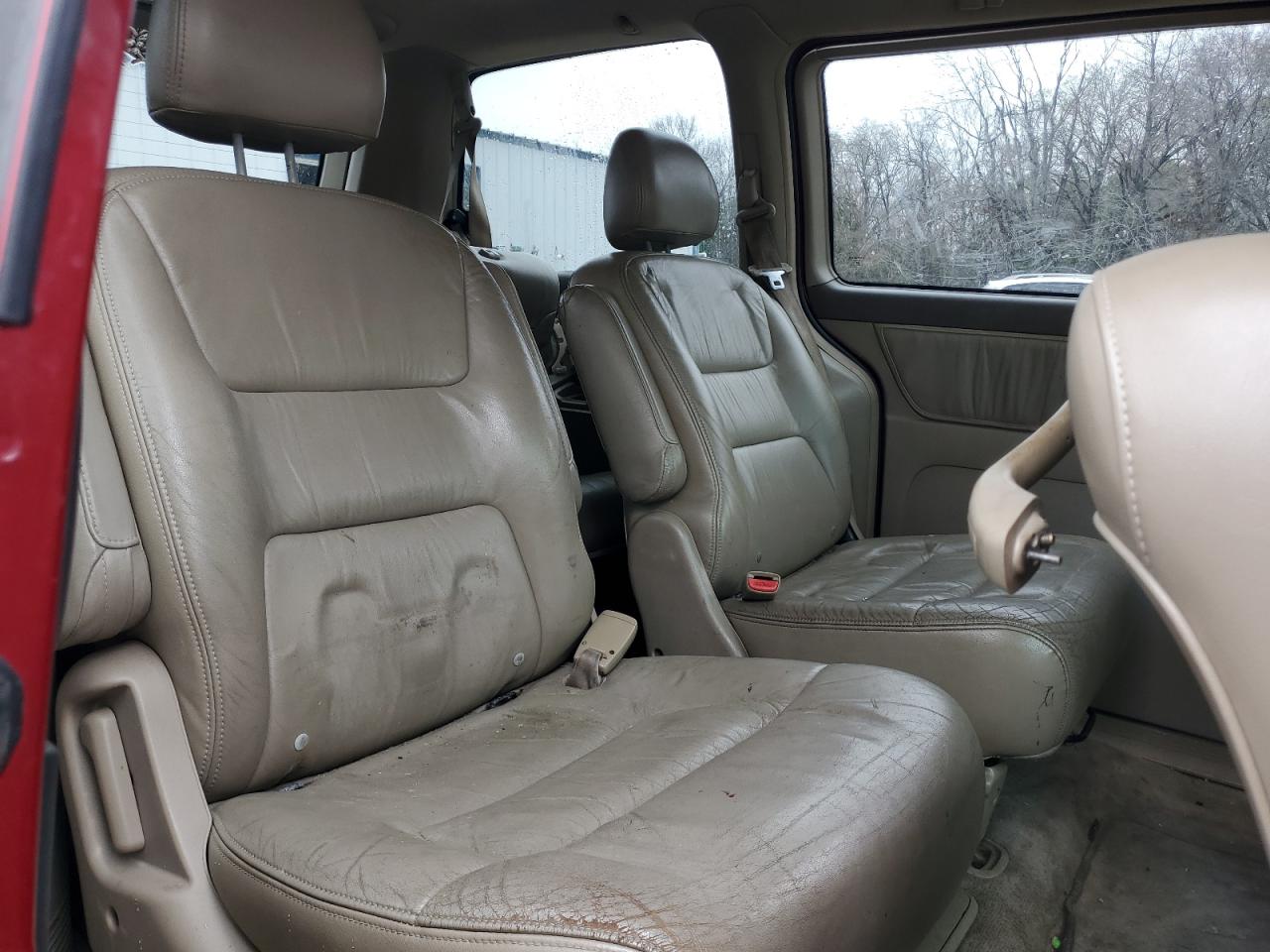 2004 Honda Odyssey - Image 11