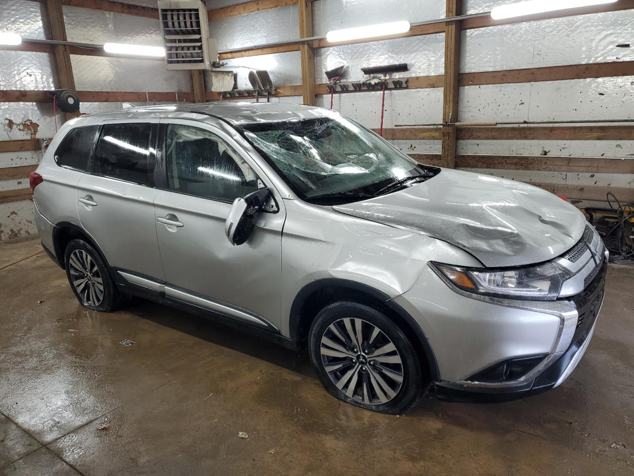 2019 Mitsubishi Outlander - Image 4