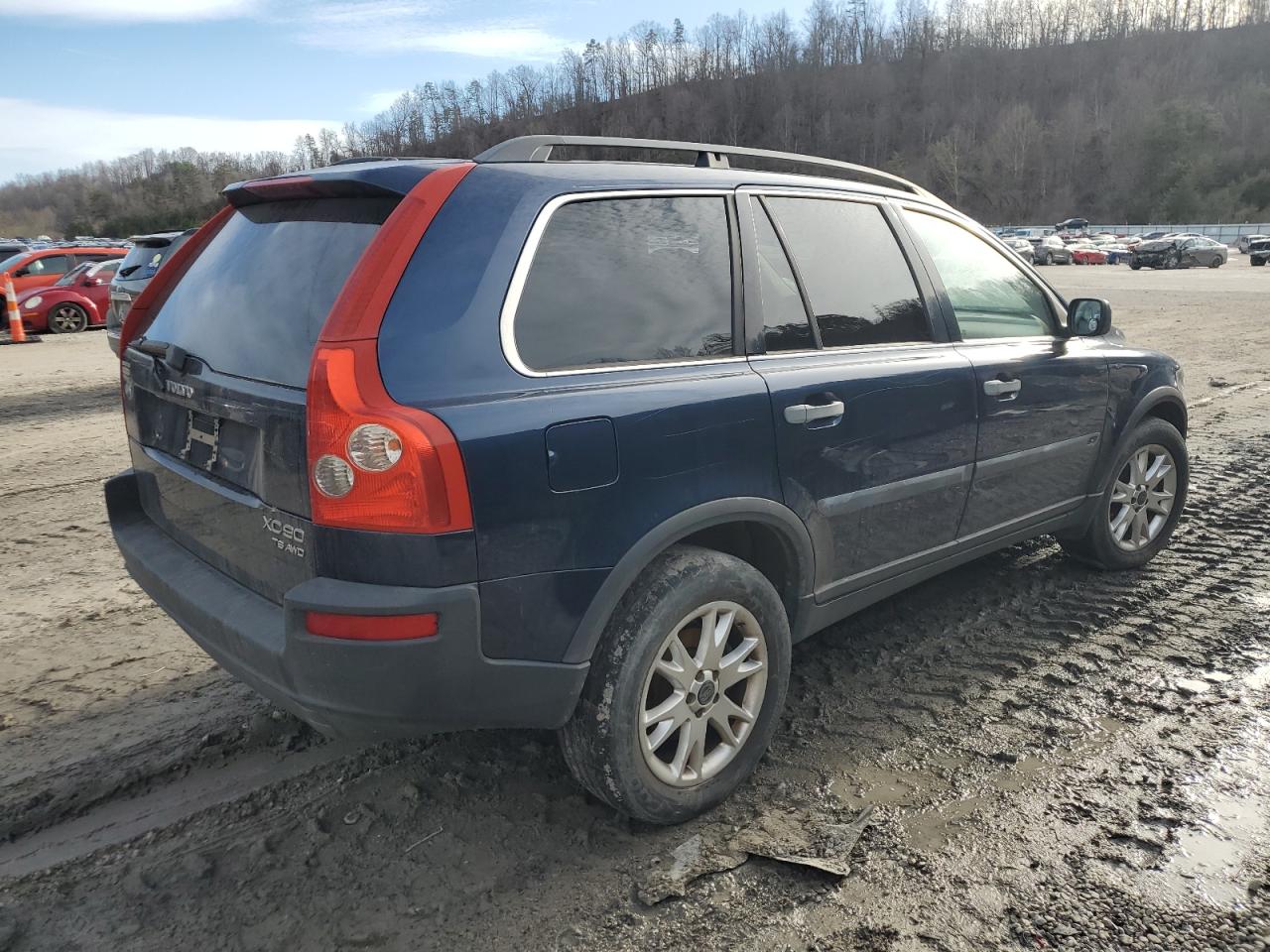2004 Volvo XC90 - Image 3