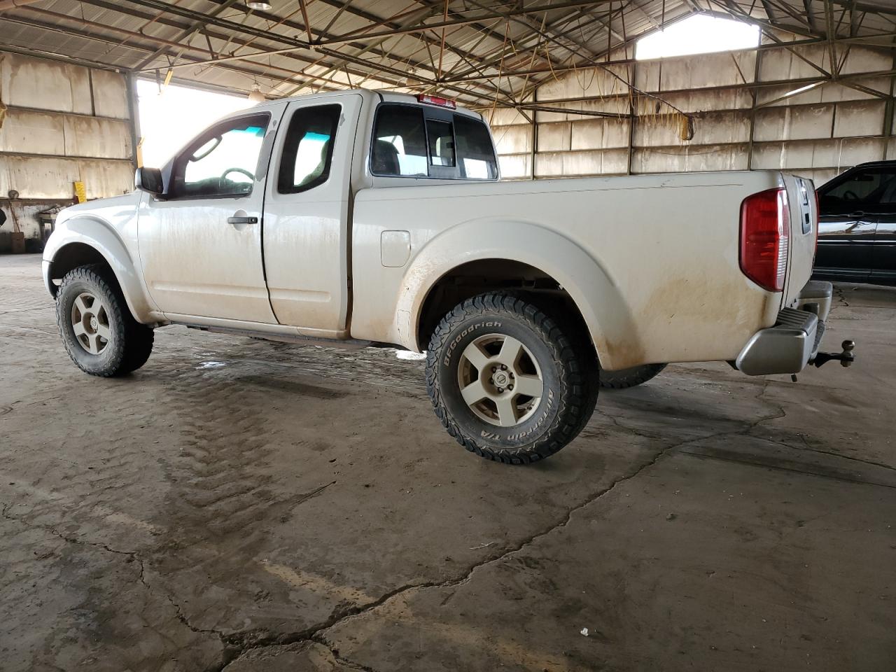 2005 Nissan Navara (Frontier) - Image 2