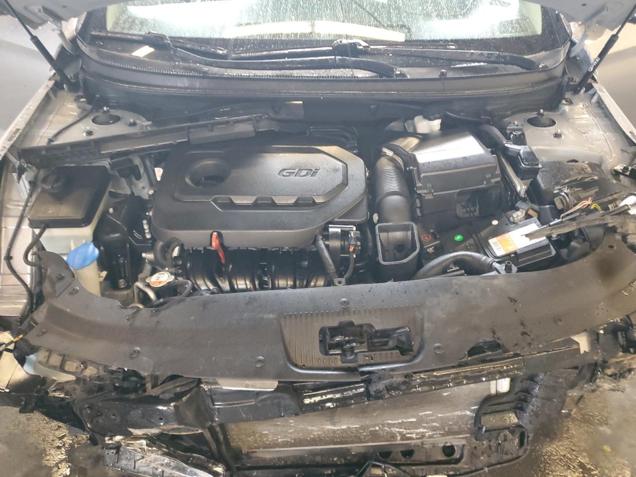 2016 Hyundai Sonata - Image 11