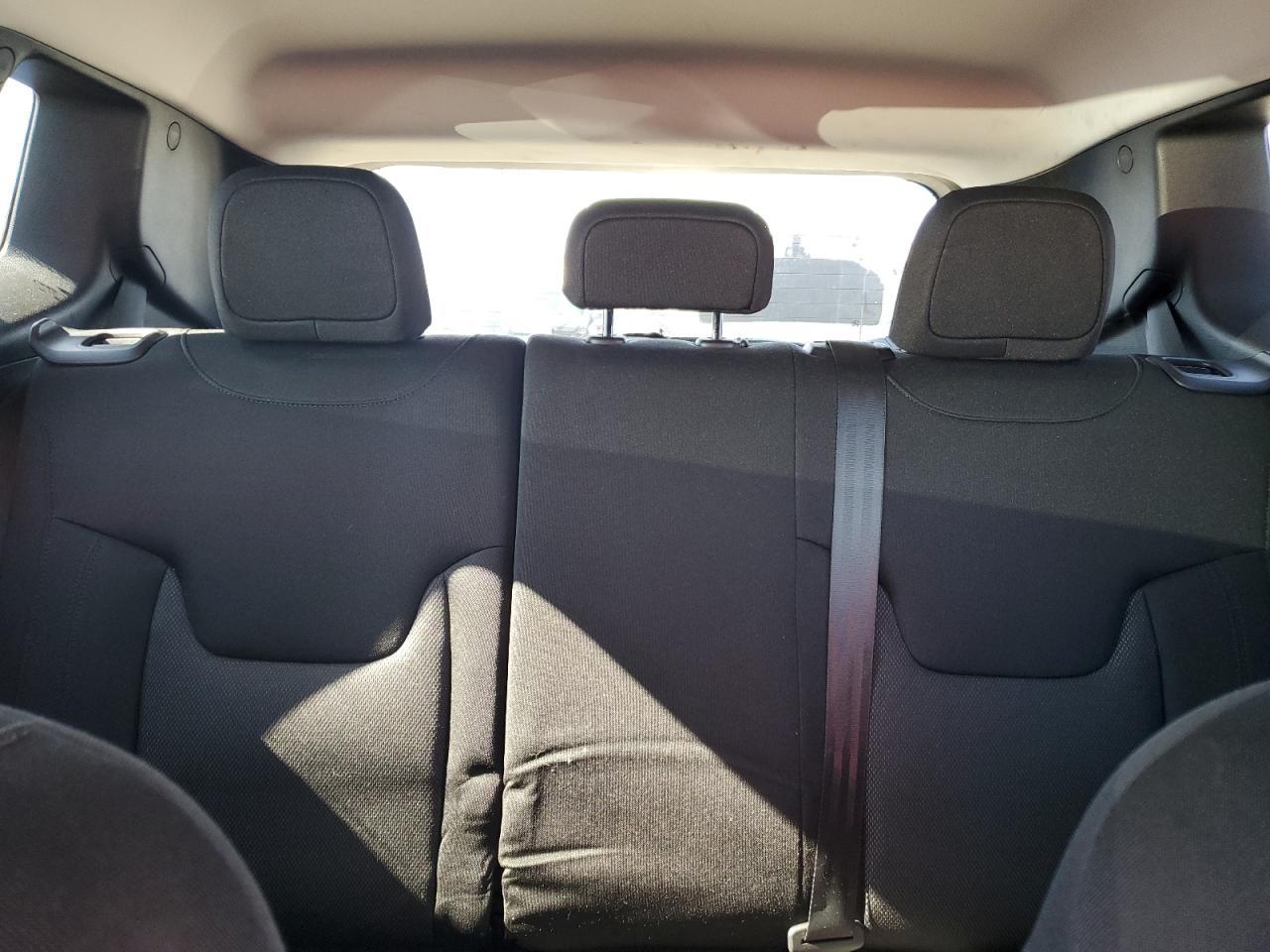 2018 Jeep Renegade - Image 10