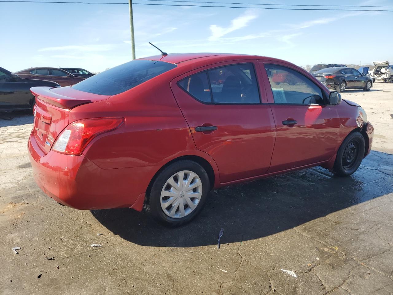 2014 Nissan Versa - Image 3