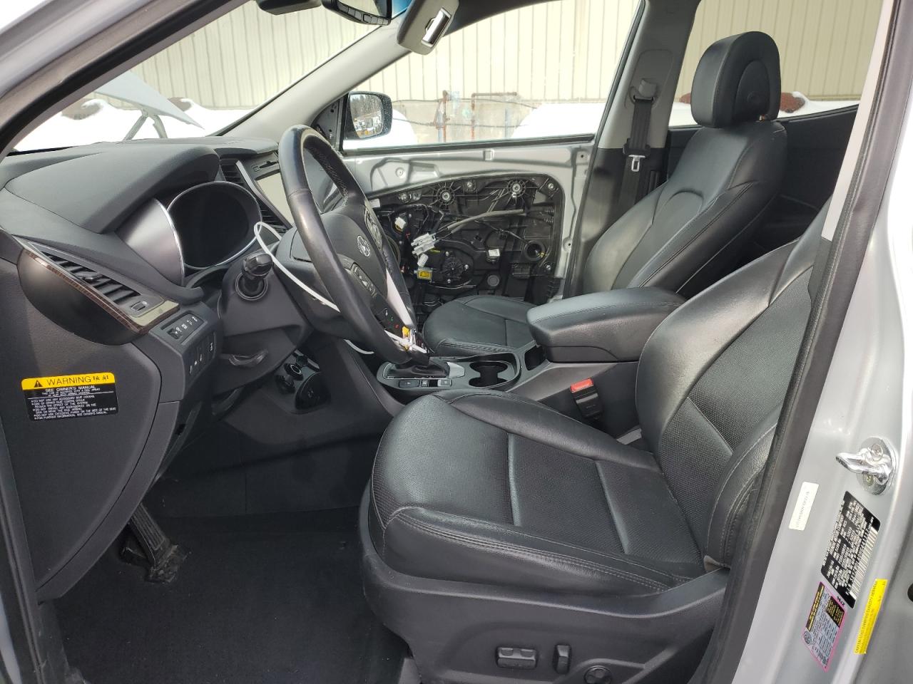 2017 Hyundai Santa Fe - Image 7