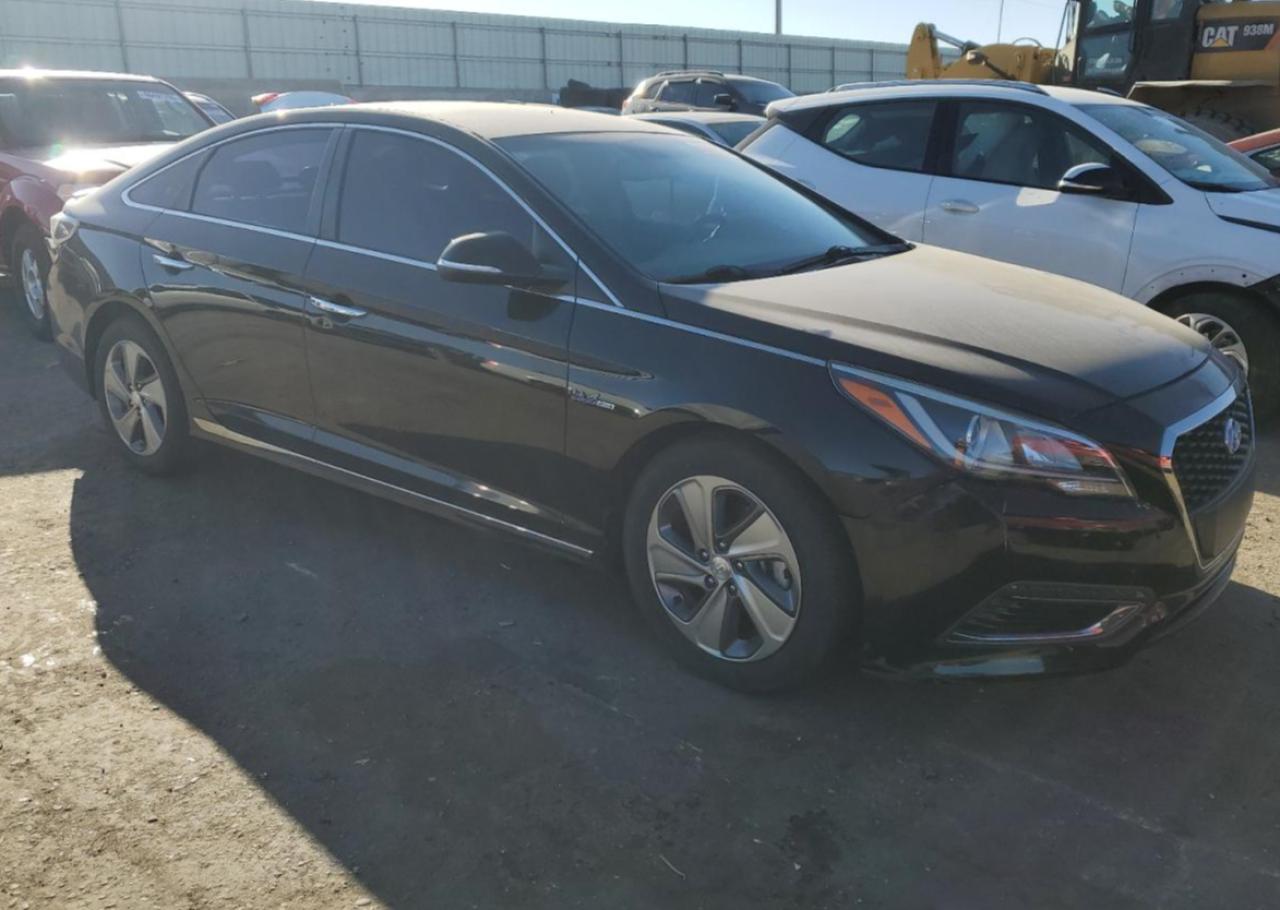 2016 Hyundai Sonata - Image 4