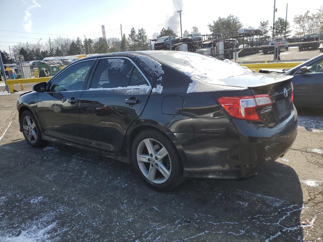 2014 Toyota Camry - Image 2