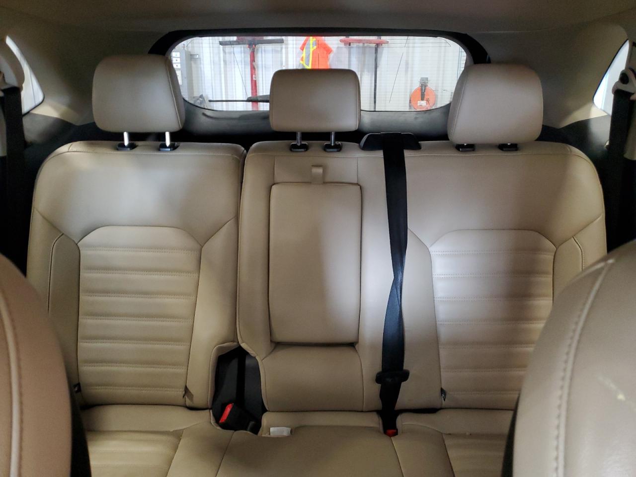 2019 Ford Edge - Image 10