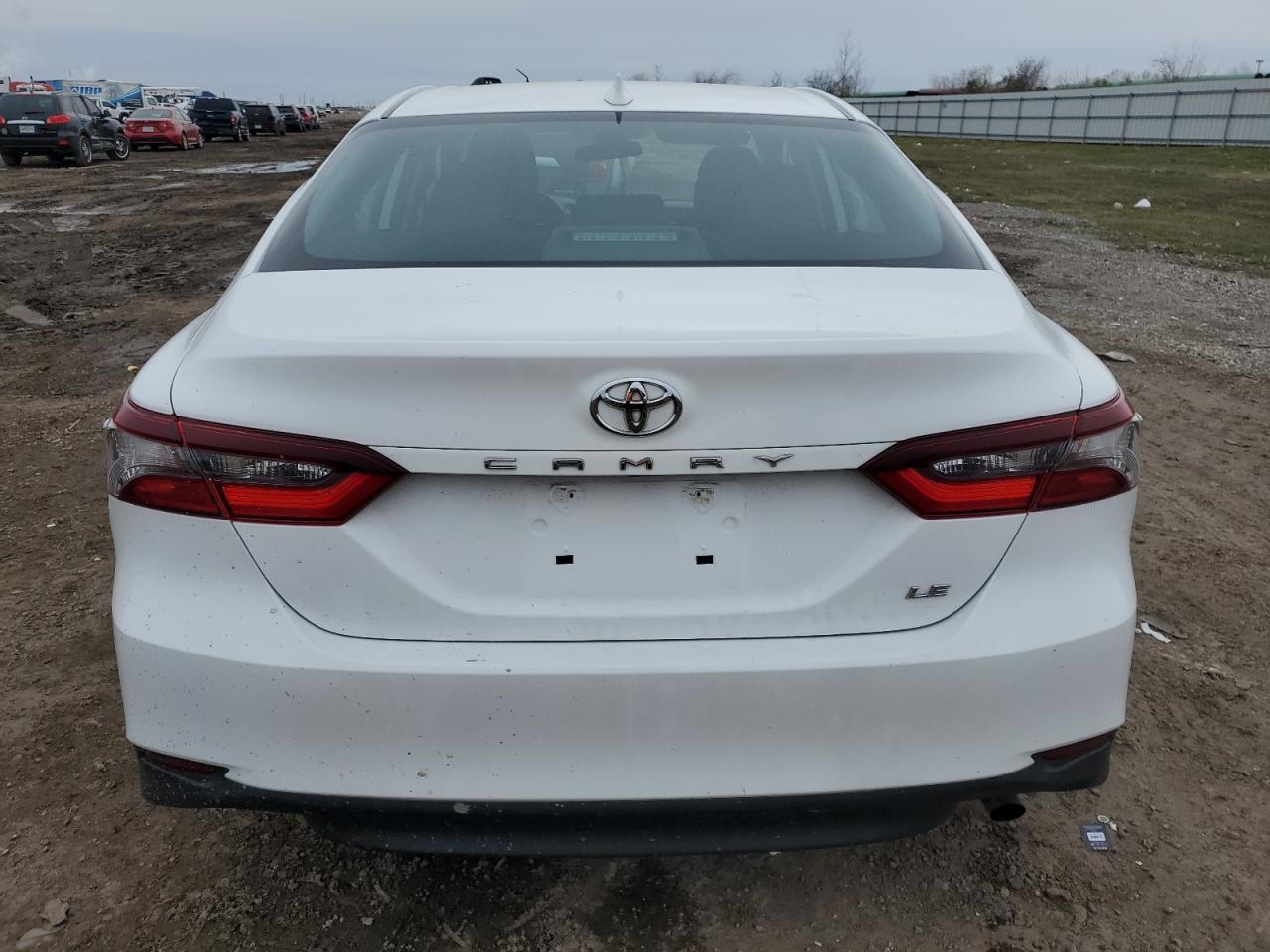 2022 Toyota Camry - Image 6