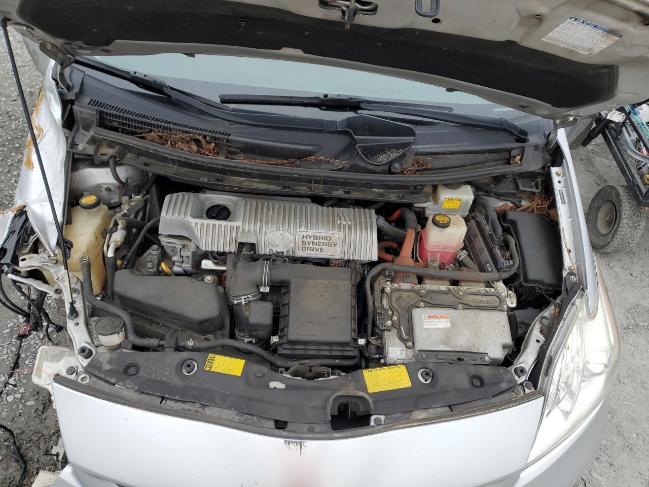 2012 Toyota Prius - Image 11