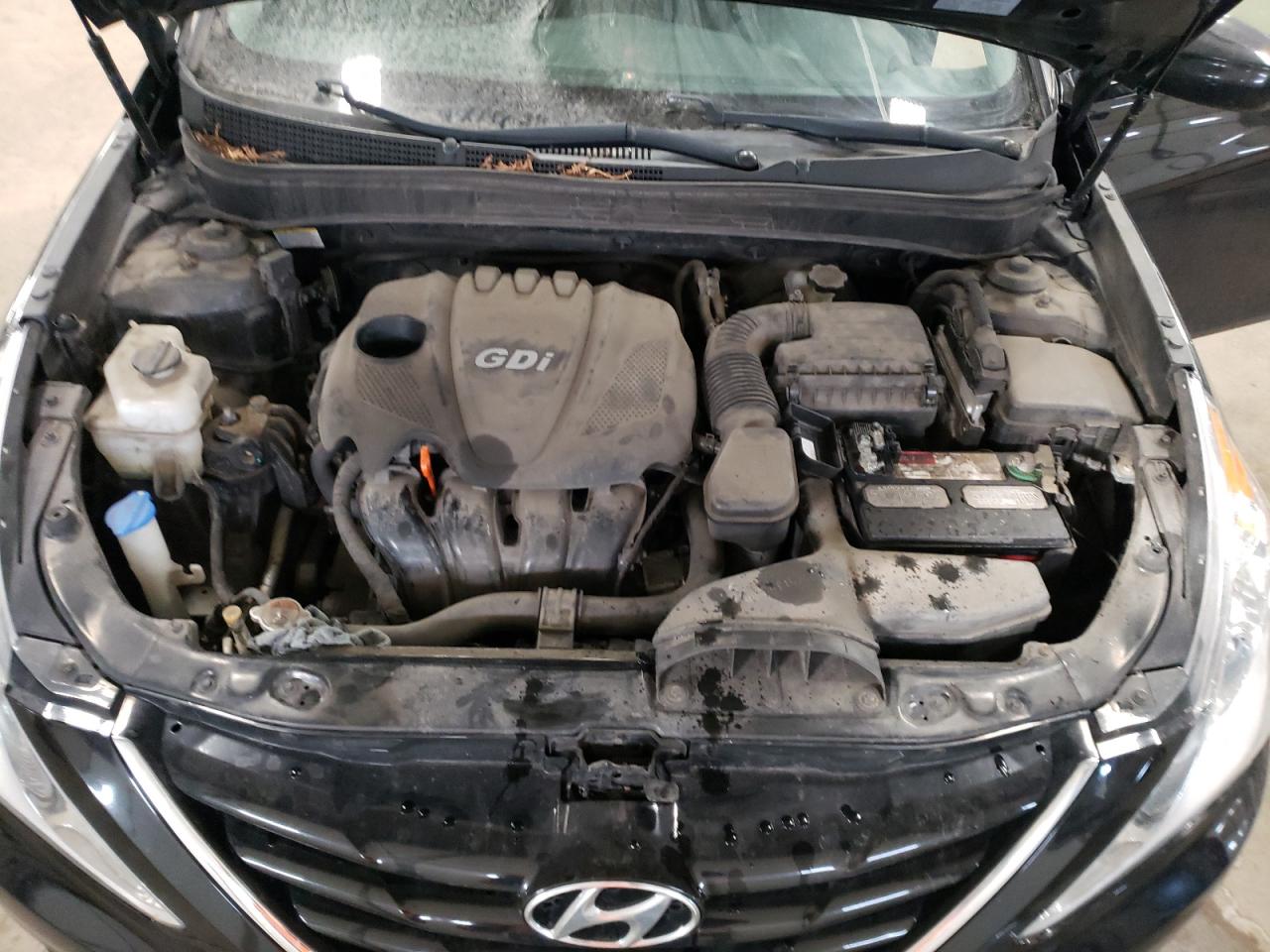 2013 Hyundai Sonata - Image 11