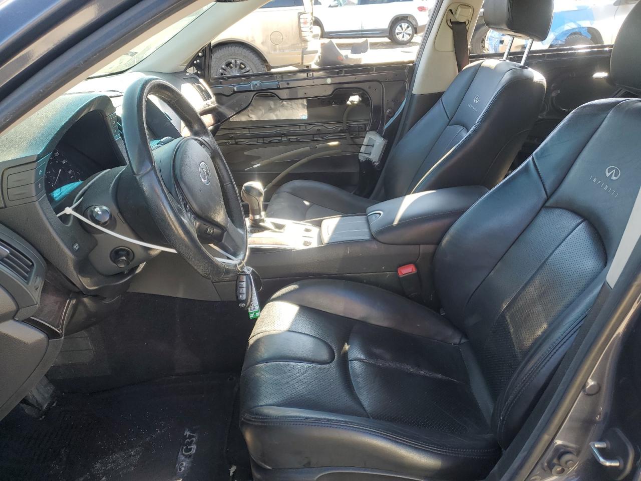 2012 Infiniti G - Image 7
