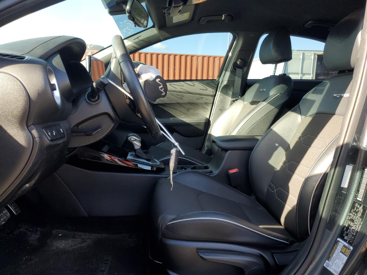 2023 Kia Forte - Image 7